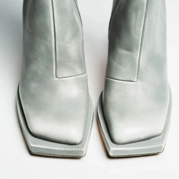 New🪩✨Han Burnished Grey Square-toe Heeled Boots - Picture 5 of 10
